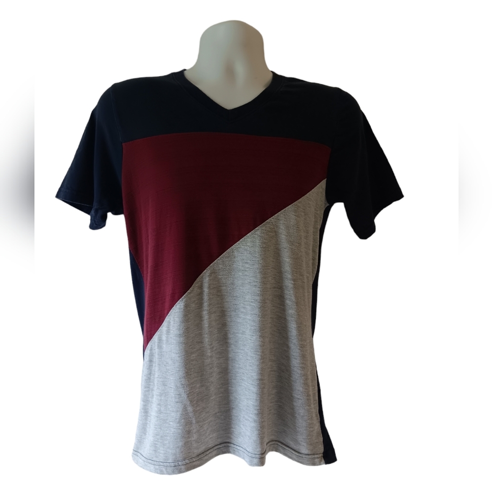 Broken Threads men's navy/burgundy/gray short-sleeve designer t-shirt size S